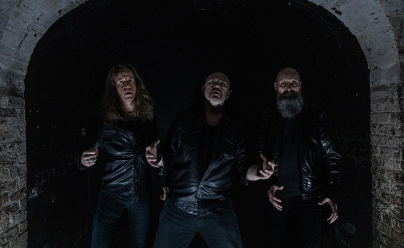 Venom, os deuses do black metal, lançam novo single: “Lay Down Your Soul”