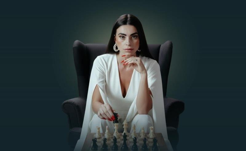 Eliane Moreno se destaca em Foz do Iguaçu com foco na capacitação de mulheres e jovens em vulnerabilidade