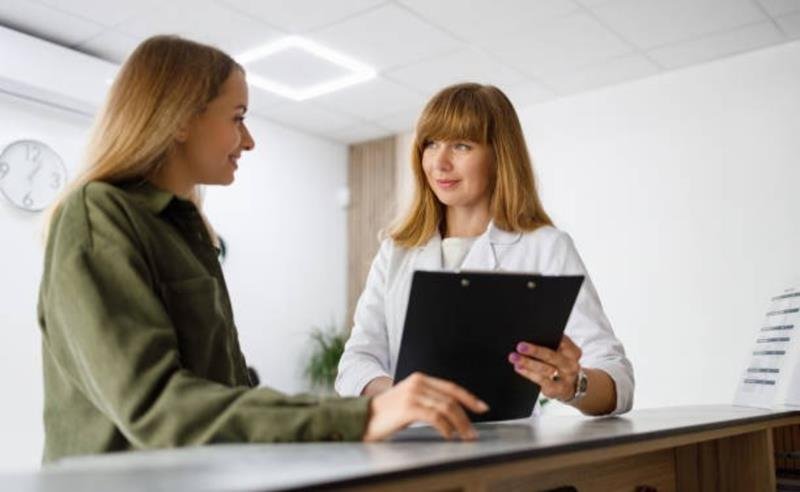 Empreender na saúde vai além da técnica: por que muitas profissionais competentes ainda não conseguem prosperar